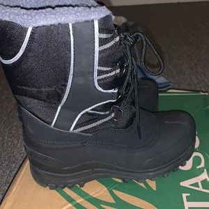 Boys winter boots